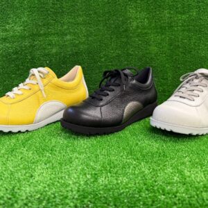 レースアップスニーカー